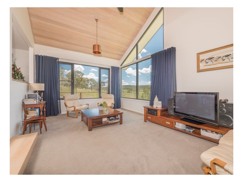 63 Herbert Park Road, Armidale NSW 2350