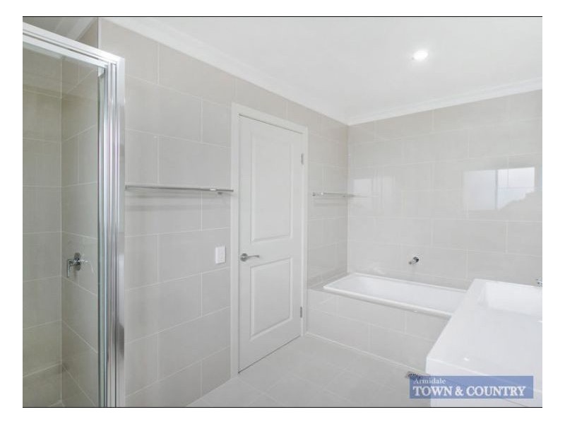 75 Box Hill Drive, Armidale NSW 2350