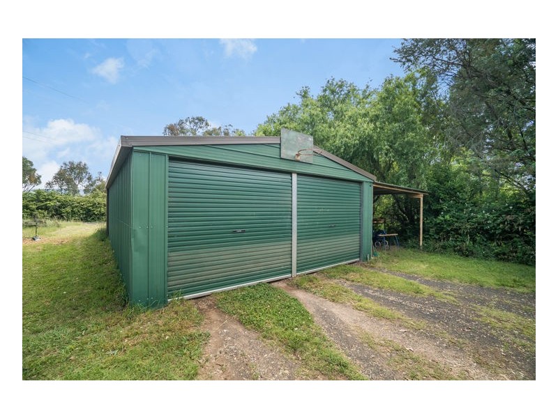 5 Highlands Road, Armidale NSW 2350