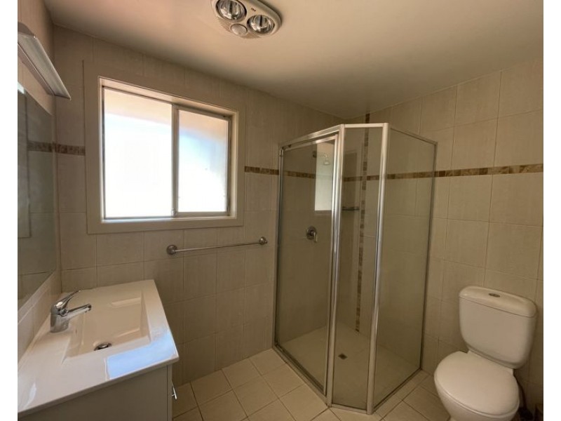 1/2 Sunset Avenue, Armidale NSW 2350