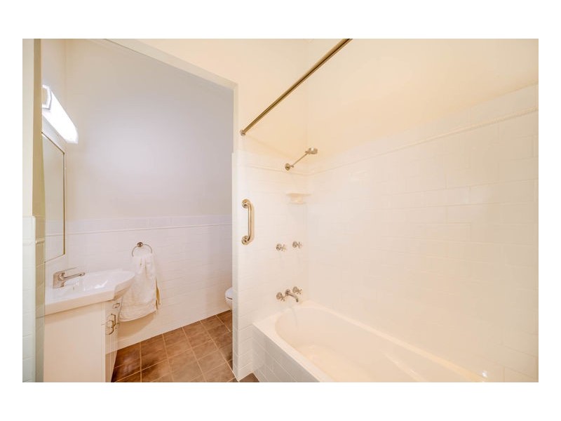 4 Park Street, Uralla NSW 2358