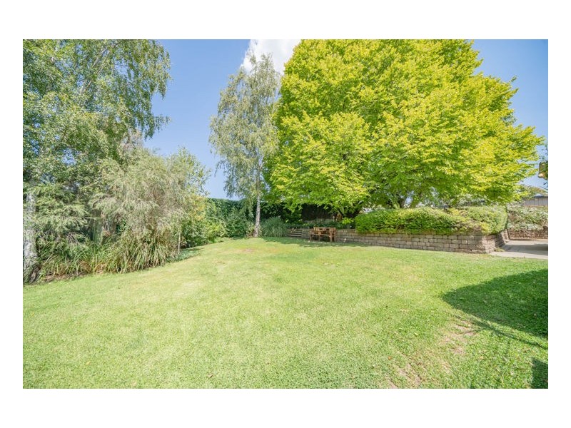 4 Park Street, Uralla NSW 2358