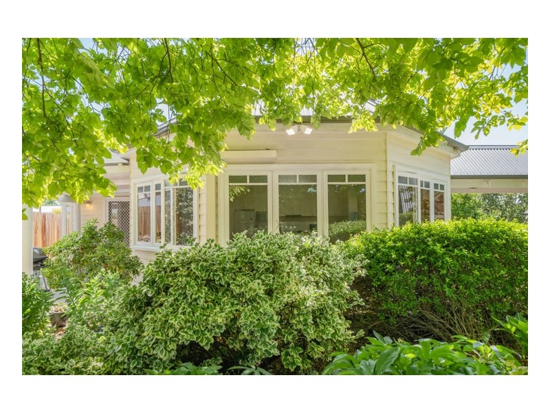 4 Park Street, Uralla NSW 2358