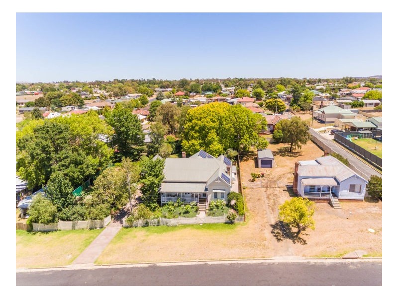 4 Park Street, Uralla NSW 2358