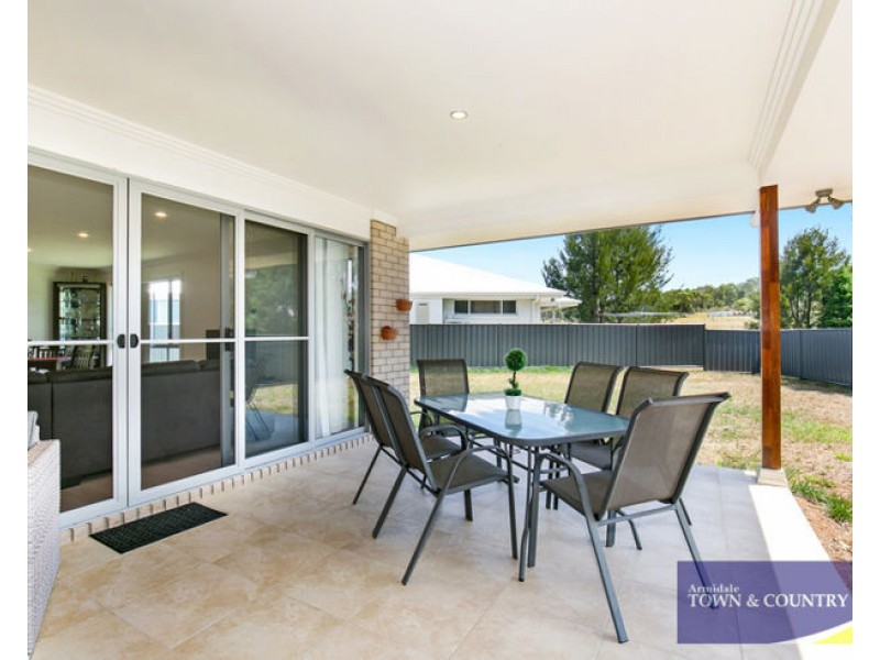 14 Albion Close, Armidale NSW 2350