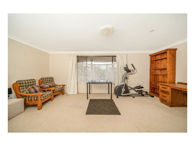 11 Schultz Avenue, Armidale NSW 2350