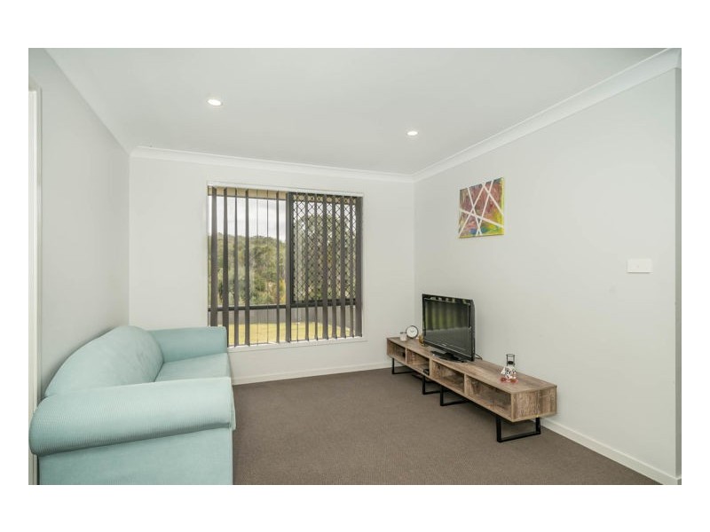 11 Schaefer Drive, Armidale NSW 2350