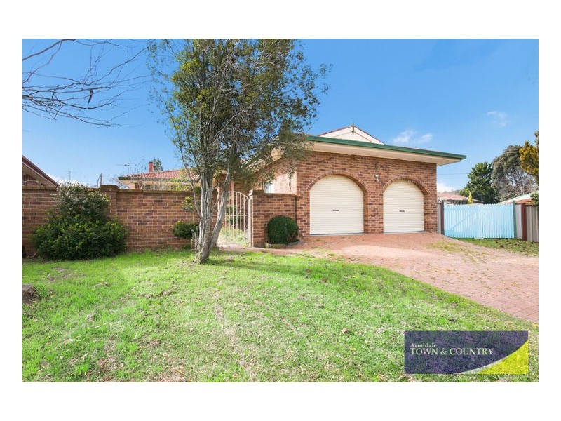 15 Ishbell Drive, Armidale NSW 2350