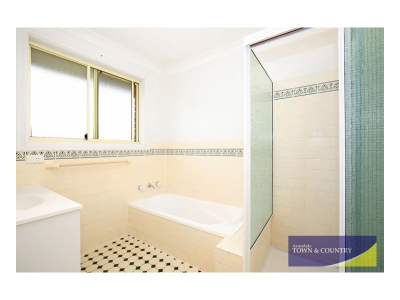 15 Ishbell Drive, Armidale NSW 2350