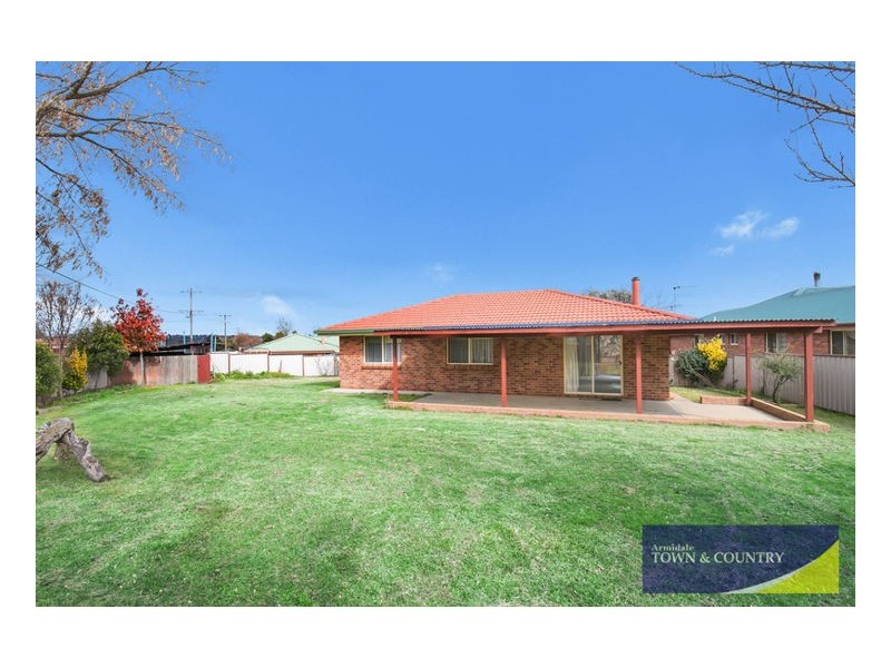 15 Ishbell Drive, Armidale NSW 2350