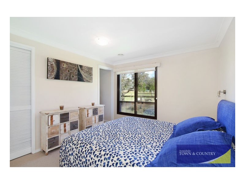 8 Barloo Road, Armidale NSW 2350