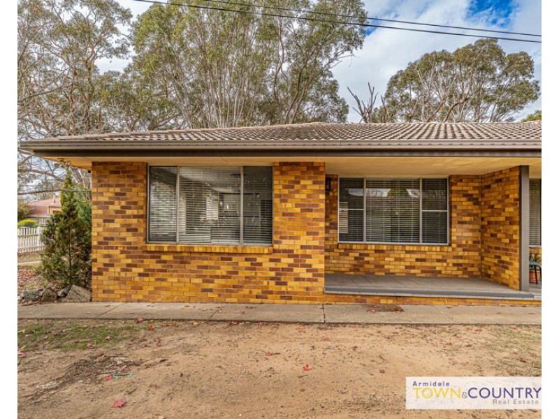 1/12 Kuranda Avenue, Armidale NSW 2350