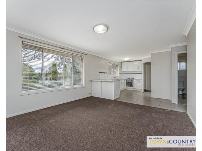 1/12 Kuranda Avenue, Armidale NSW 2350