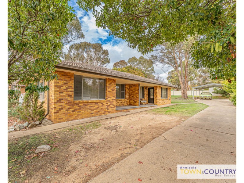1/12 Kuranda Avenue, Armidale NSW 2350