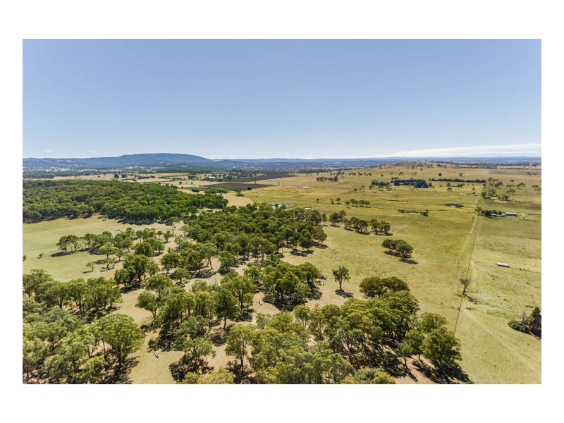 402 Dumaresq Road, Armidale NSW 2350