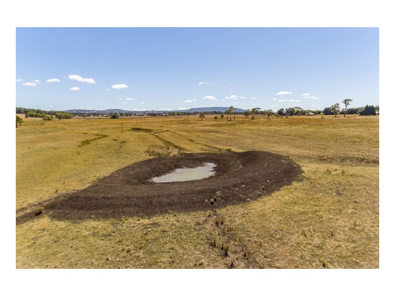 402 Dumaresq Road, Armidale NSW 2350