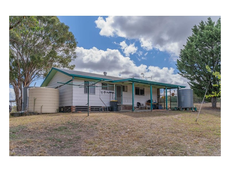92 Kendall Road, Armidale NSW 2350