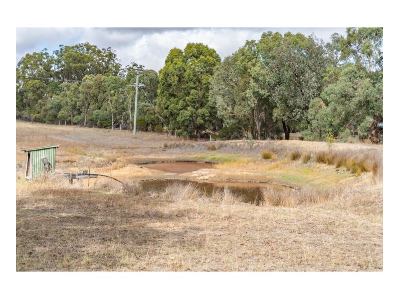 92 Kendall Road, Armidale NSW 2350