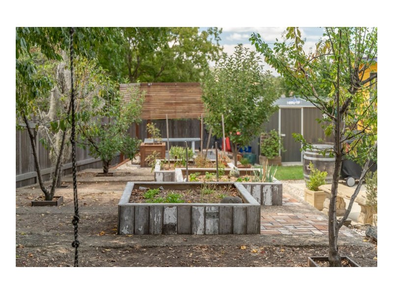 7 Richardson Avenue, Armidale NSW 2350