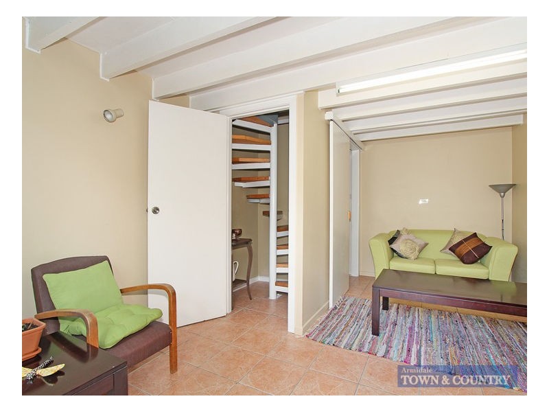 6 Mayfield Avenue, Armidale NSW 2350