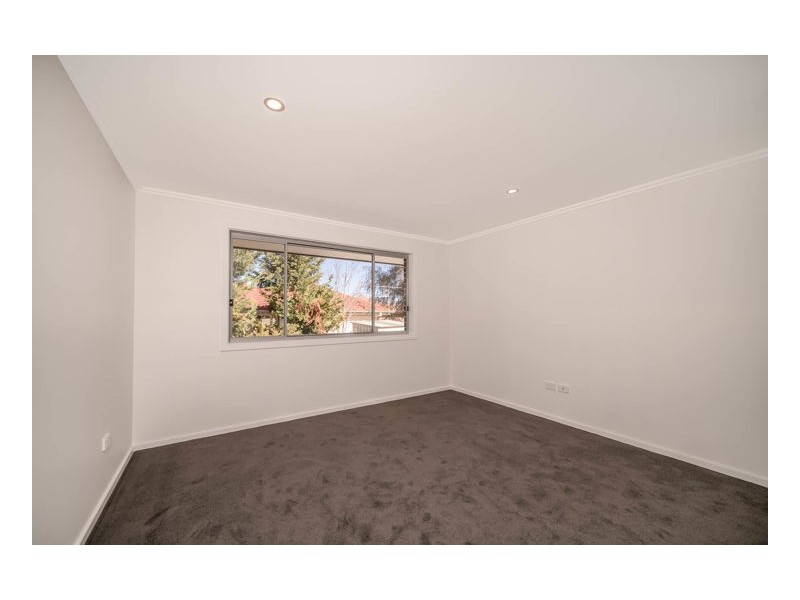 8 Albion Close, Armidale NSW 2350