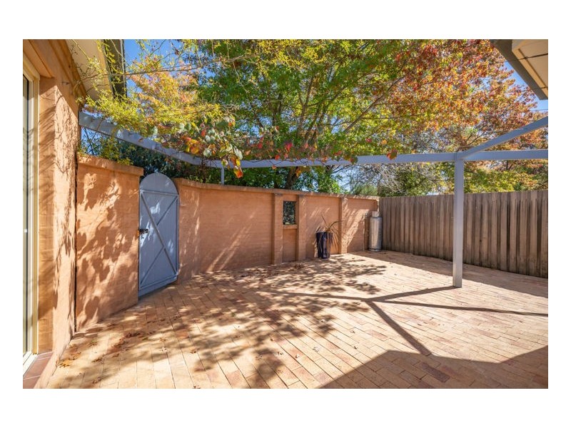 13A Crest Road, Armidale NSW 2350