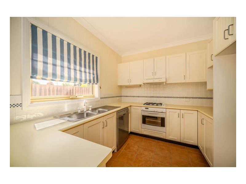 13A Crest Road, Armidale NSW 2350