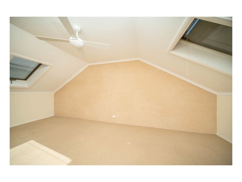 13A Crest Road, Armidale NSW 2350