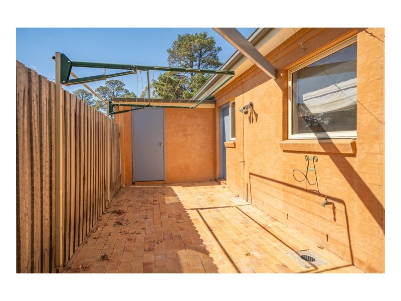 13A Crest Road, Armidale NSW 2350