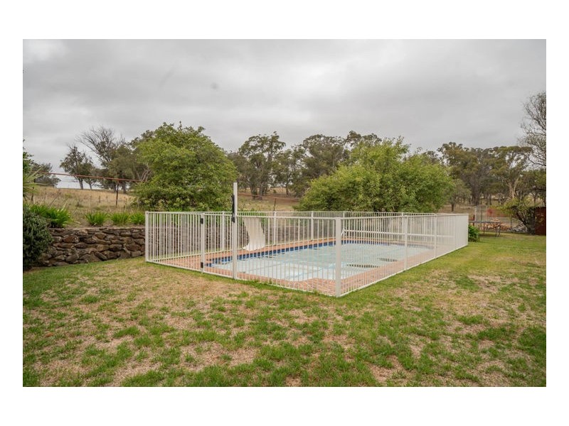 1014 Boorolong Road, Armidale NSW 2350