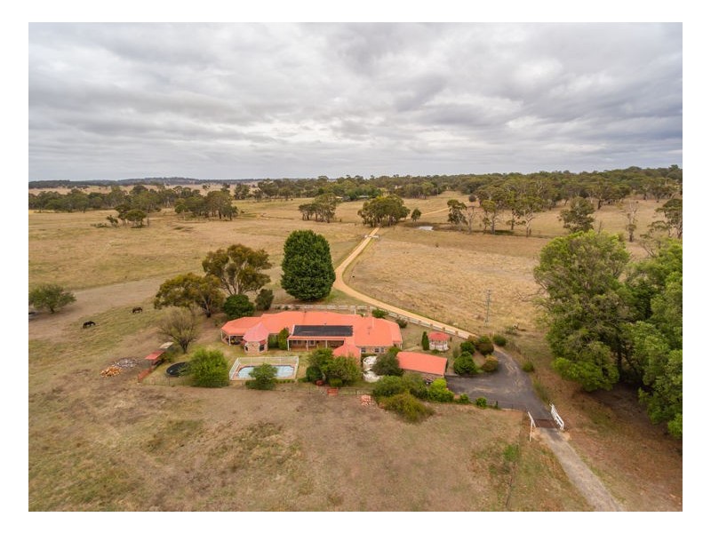 1014 Boorolong Road, Armidale NSW 2350