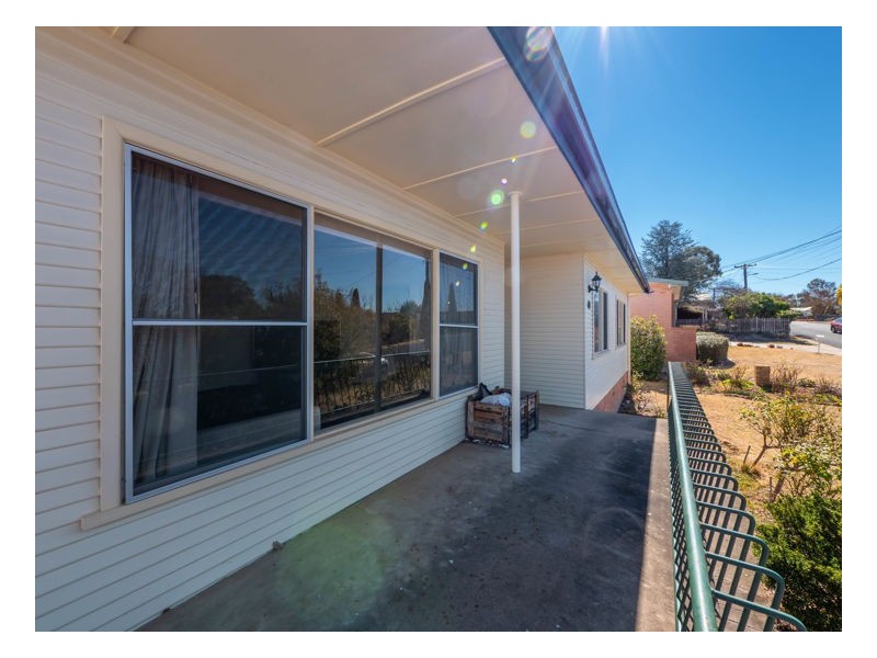 10 Kelly Avenue, Armidale NSW 2350