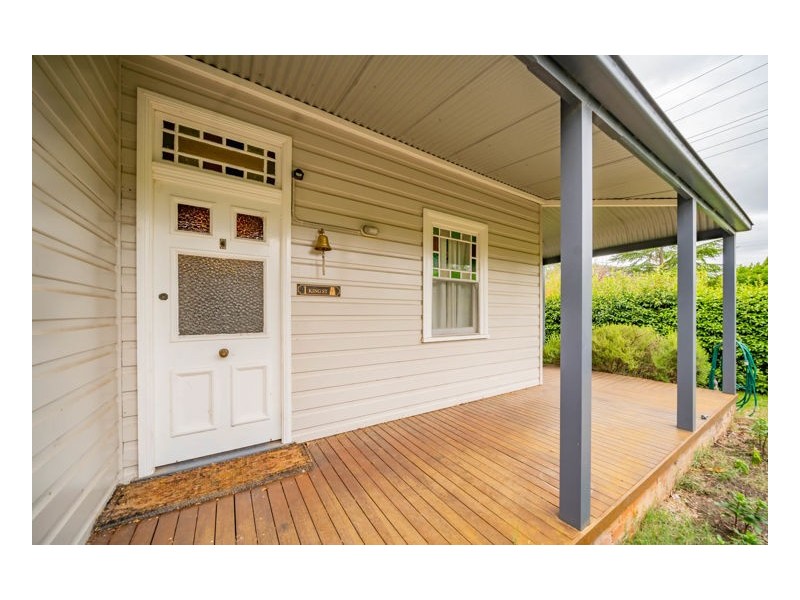 1 King Street, Uralla NSW 2358