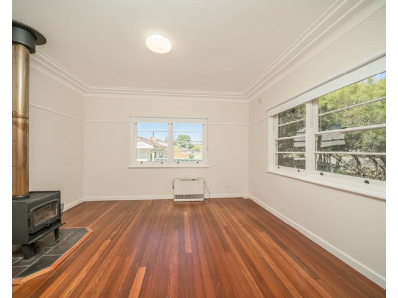 31 Hargrave Street, Armidale NSW 2350