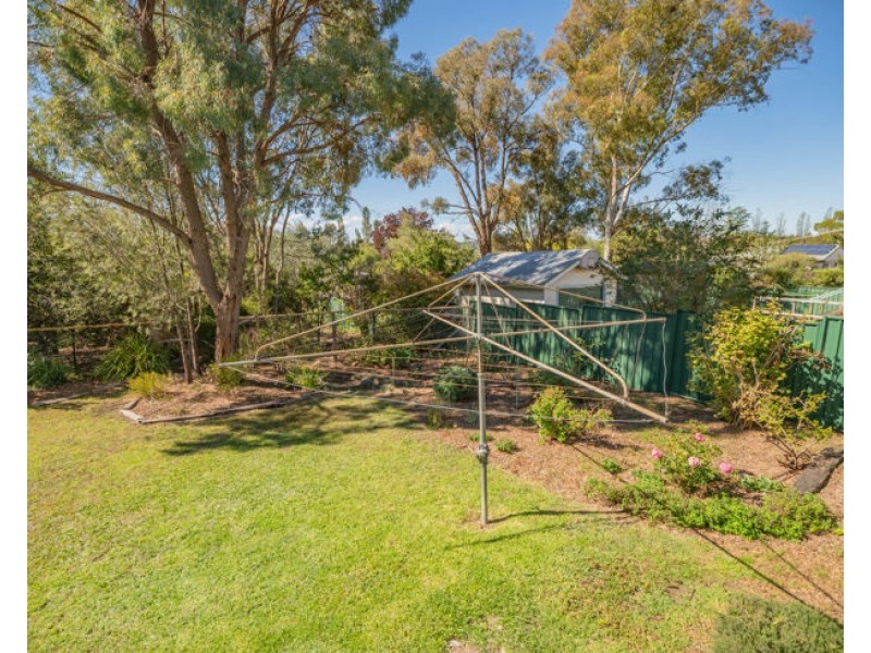 31 Hargrave Street, Armidale NSW 2350