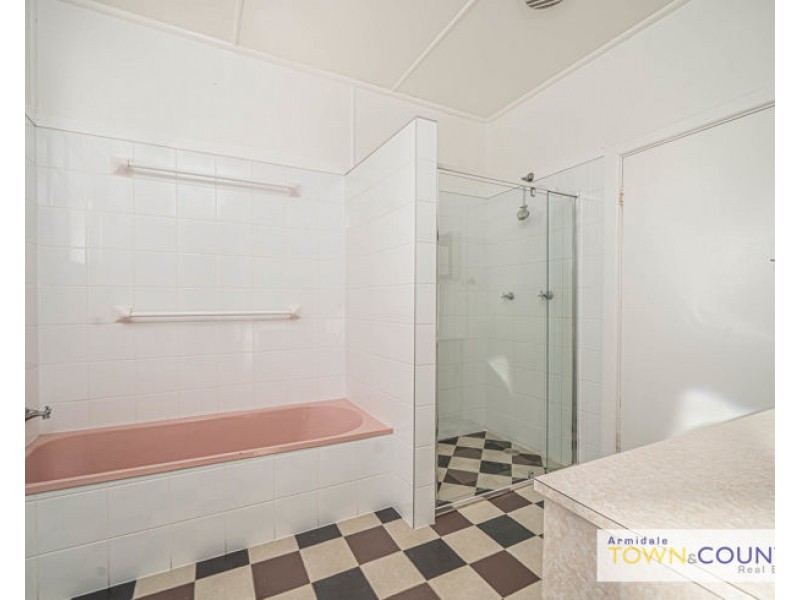 6 Millie Street, Armidale NSW 2350