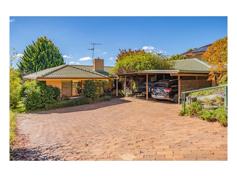 11 Turner Street, Armidale NSW 2350