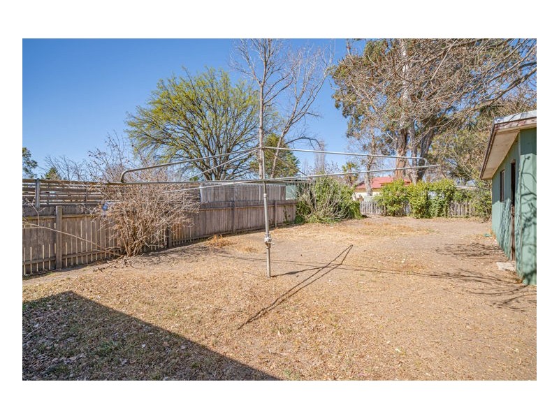 32 Enid Street, Armidale NSW 2350