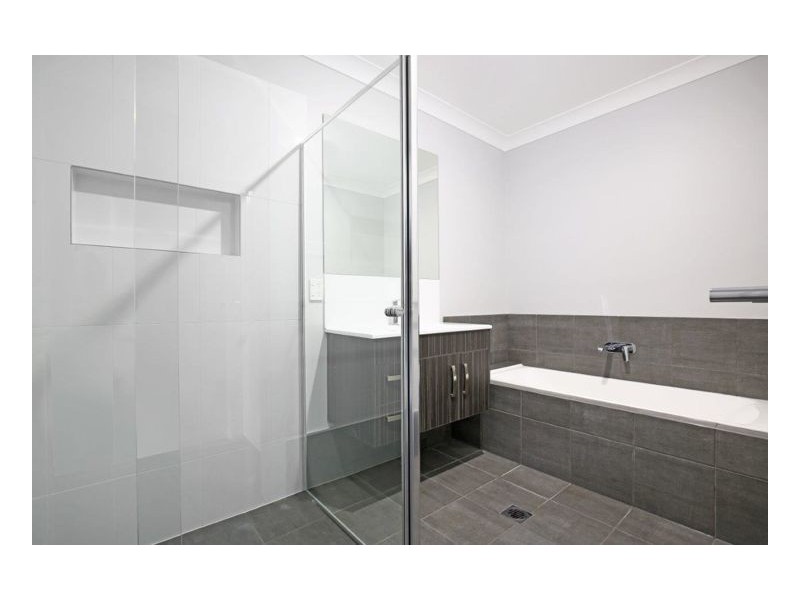 1/2 College Avenue, Armidale NSW 2350