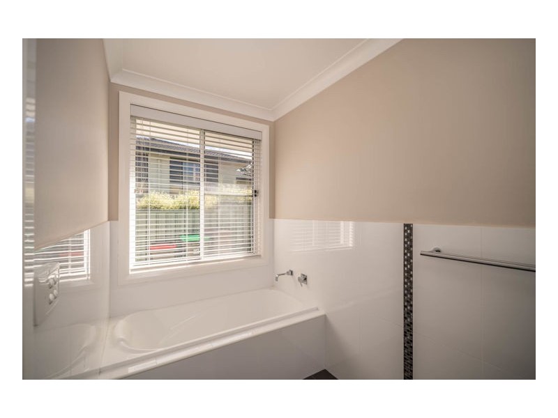 12 McCarthy Crescent, Armidale NSW 2350