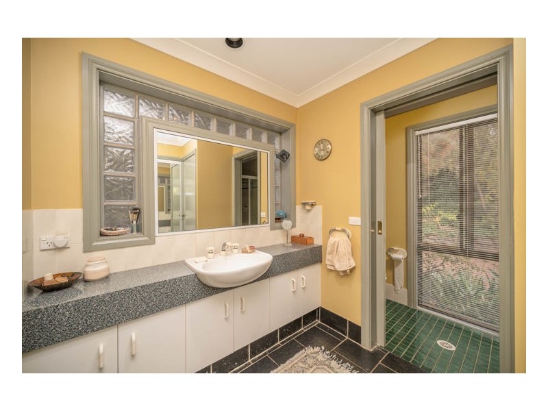 21 Burgess Street, Armidale NSW 2350