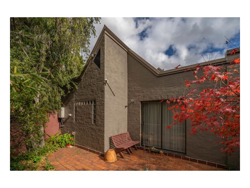 21 Burgess Street, Armidale NSW 2350