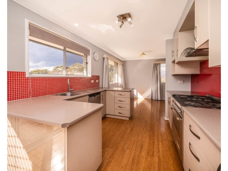 19 Richardson Avenue, Armidale NSW 2350