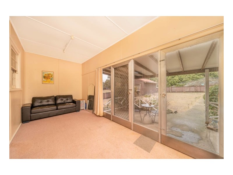 22a Madgwick Drive, Armidale NSW 2350