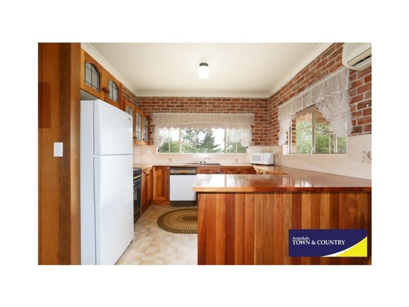 1 Cotterell Place, Armidale NSW 2350