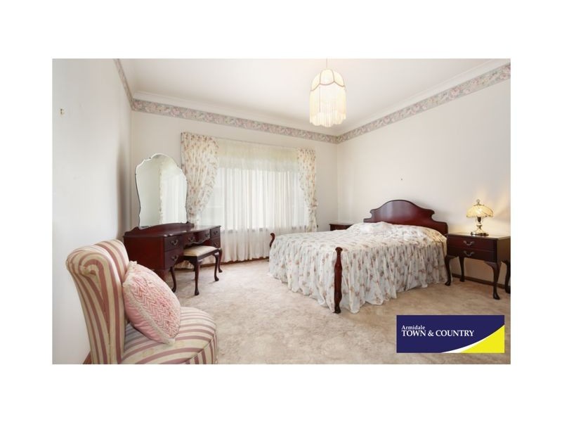 1 Cotterell Place, Armidale NSW 2350