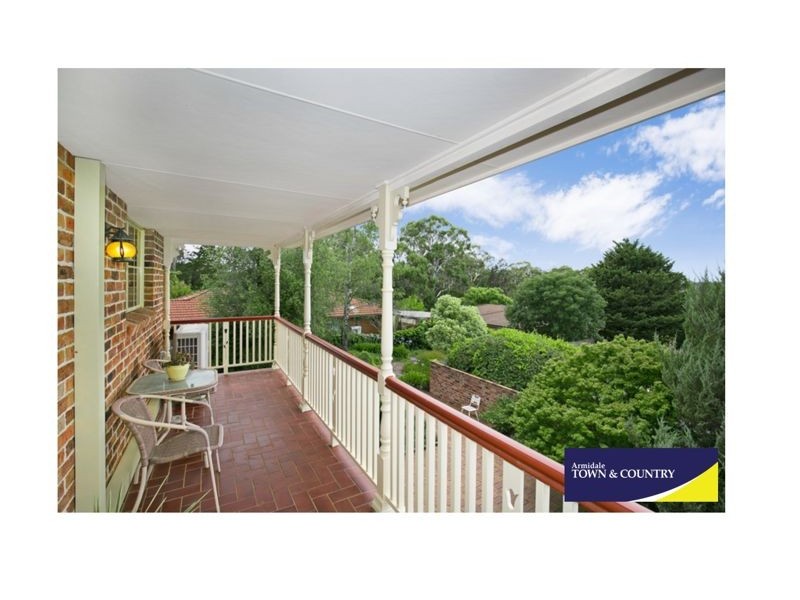 1 Cotterell Place, Armidale NSW 2350