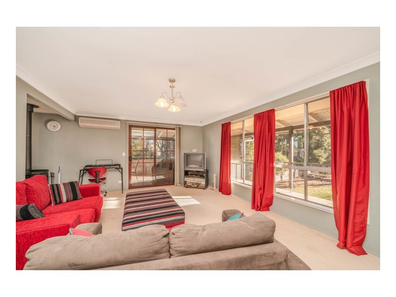 13 Mayfield Avenue, Armidale NSW 2350