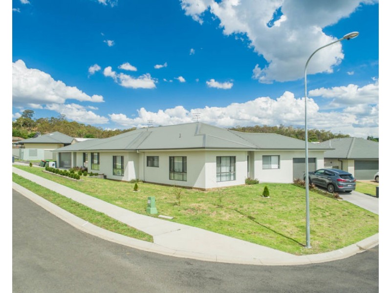2 Beatrice Close, Armidale NSW 2350