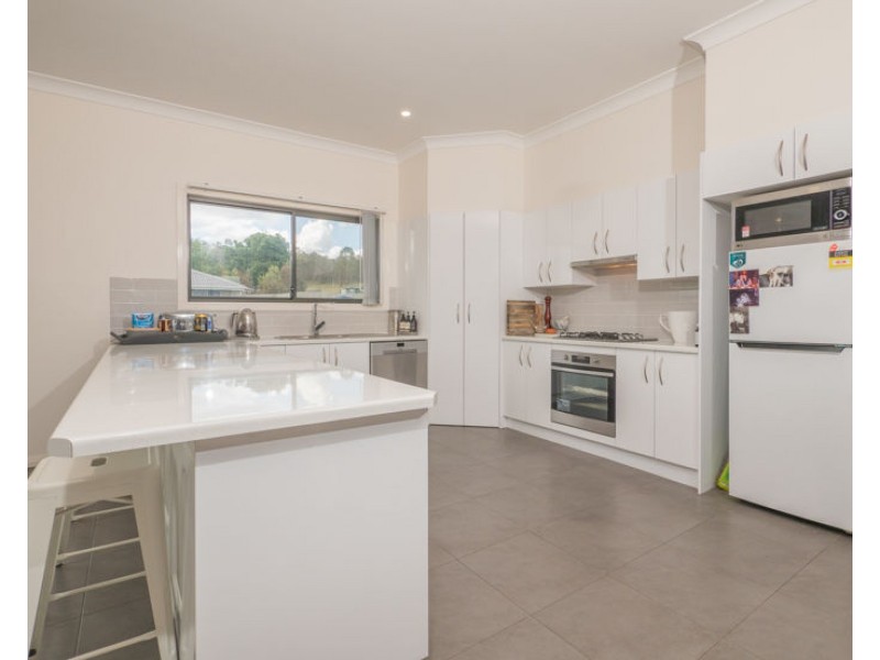 2 Beatrice Close, Armidale NSW 2350